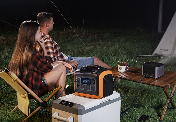 Portable Power Station vs. Solar Generators: The Differences